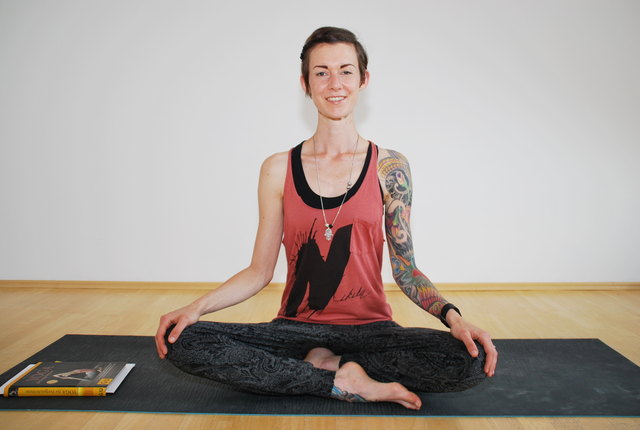 Stephanie Pinteritsch gibt ihre Yoga-Kenntnisse in ihrem eigenen Studio weiter