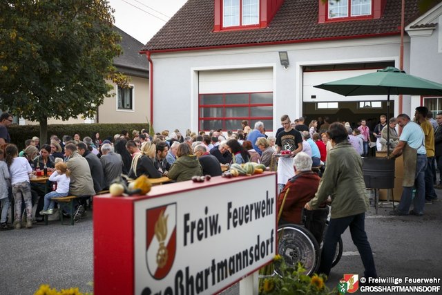 Sturm und Maroni warten am 2. Oktober beim Herbstfest der FF Großhartmannsdorf. | Foto: FF Großhartmannsdorf