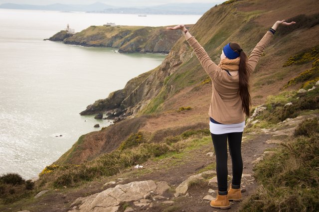 Wandern der besonderen Art! Zwar nicht in Österreich, aber auf den Klippen Irlands! :-)