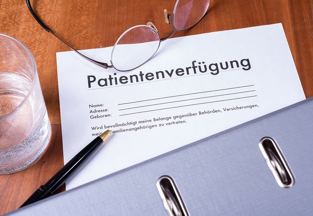 Eine Patientenverfügung muss alle fünf Jahre erneuert werden. | Foto: Jürgen Hüls - Fotolia.com