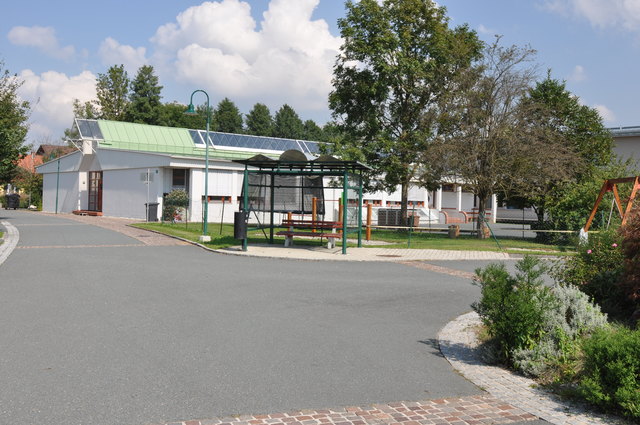 Die Haltestelle bei der Volksschule Fernitz-Mellach soll bei Bedarf auch nach der fünften Unterrichtsstunde wieder angefahren werden.