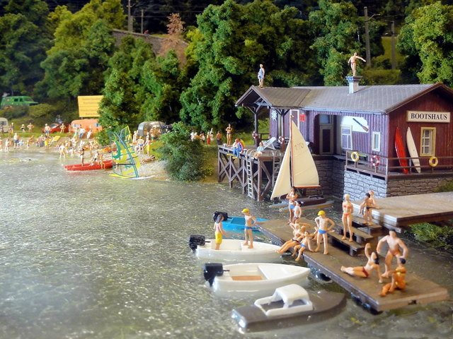 Mit Liebe zum Detail: Unzählige Szenen des Alltags finden sich im Miniatur Tirolerland in Margareten im Kleinformat.