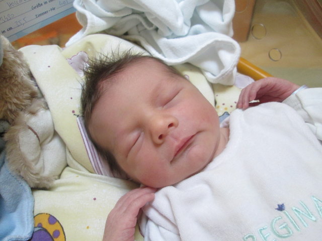 Samuel Elia Beigans
Geboren: 13.09.2016 um 10:45
Größe: 52 cm Gewicht: 3.430 g
Wohnort: 2161 Poysbrunn