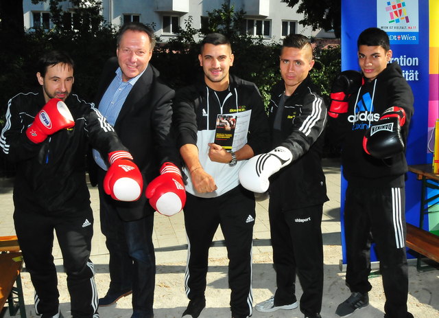 Das Ottakringer "16-er Fest" - Unterhaltung und Information - Hietzing