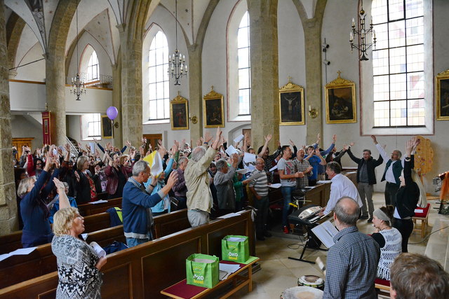 Friedensandacht in der Stadtpfarrkirche Kufstein. | Foto: Peter Kitzbichler