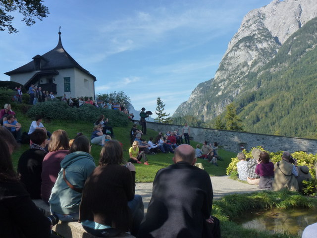 Greifvogelschau....... großartig   Festung Hohenwerfen