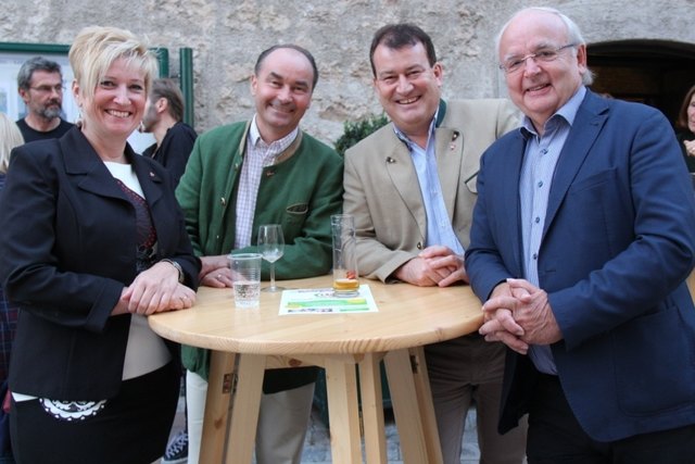 GRin Ulrike Schuster, Bgmst Dr. Andreas Linhart, Vbgm Matthias Müller, LAbg. a.D. Godwin Schuster