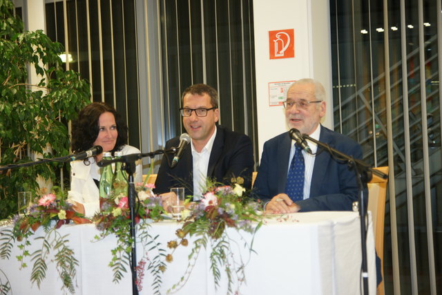 Spannend. Eva Glawischnig, Moderator Daniel Lohninger und Erhard Busek diskutierten vor vollem Haus in Heidenreichstein.