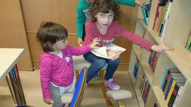Kinder, die gut lesen können, haben es im Leben leichter! (Symbol)Foto: Ivica Stojak