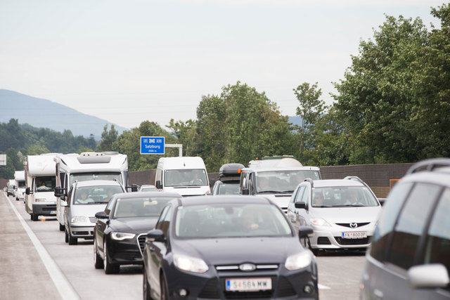 Ein drei Kilometer langer Abschnitt der A1 bei Mondsee wird modernisiert. | Foto: Neumayr/MMV