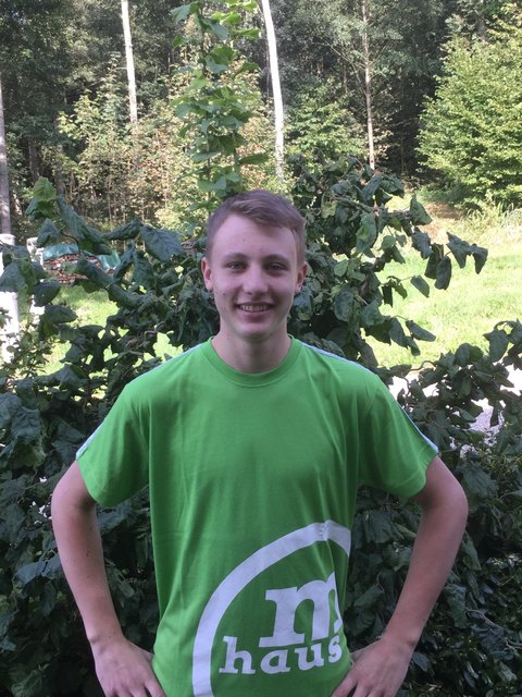 Sebastian ist als Zimmerer bei der Firma m-haus in Walding beschäftigt. | Foto: Foto: Viehböck