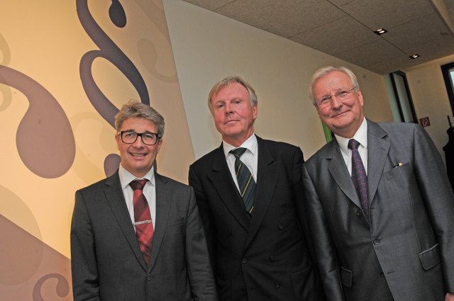 Wolfgang Kleibel, Präsident der Salzburger Rechtsanwaltskammer, Friedrich Harrer, Universitätsprofessor und Vorsitzende des Präsidiums des Schiedsgerichts Salzburg und Wolfgang Berger, Generalsekretär des Schiedsgerichts Salzburg