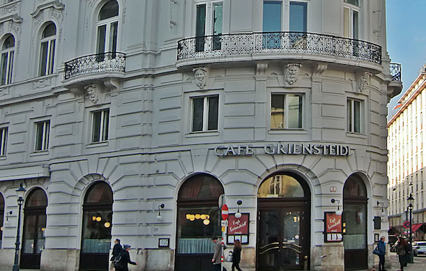 Das Café Griensteidl am Michaelerplatz gehört zur DO & CO-Gruppe. Die Aktiengesellschaft hat einen unbefristeten Mietvertrag.