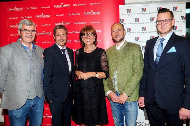 Bgm. Werner Frießer, Direktor Ing. Mag. Robert Frießer, BR Anneliese Junker, WB Obmann Seefeld Martin Schwenniger und WB IBK-Land Geschäftsführer Mag. Martin Hassl (v.l.n.r). | Foto: WB Ibk.-Land