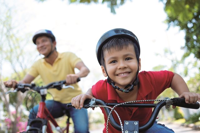 Der Verein "JoJo" will Kindern, deren Eltern psychisch erkrankt sind, eine unbeschwerte Kindheit ermöglichen. | Foto: Verein JoJo/istock.com/DragonImages