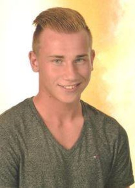 Daniel Schachinger, Kotzendorf: „Spiele zwar nicht, würde aber in den Urlaub fliegen und mir ein neues Auto kaufen.“