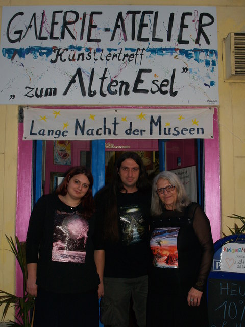 Modeschau des Centauri Alpha Fanshops mit Christina Fercher, Christian und Margit Arz