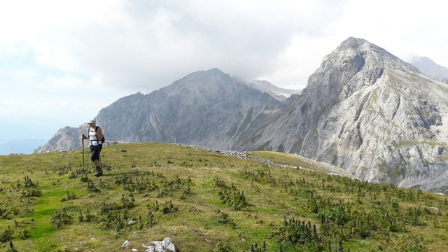 Am Sinabell mit Blick aufs Dachsteinmassiv