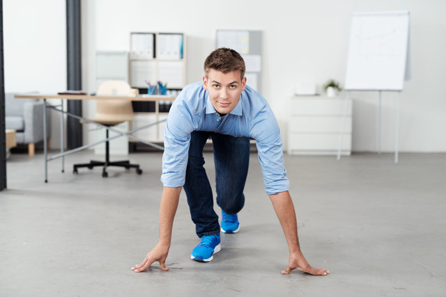 Vom Bürosessel rein in die Sportschuhe - so klappt es! | Foto: contrastwerkstatt - Fotolia.com