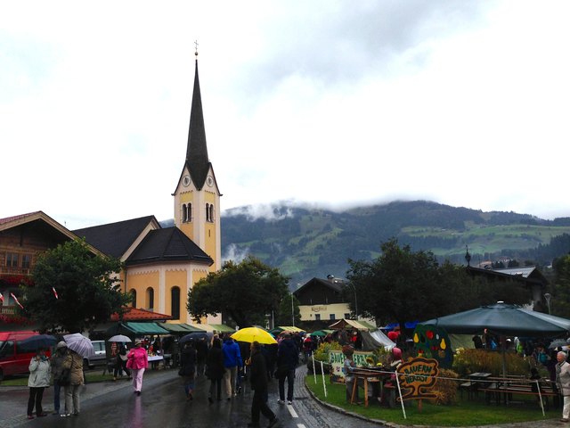 Reges Treiben am Hollersbacher Bauernmarkt