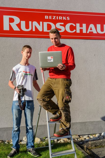 Dominik Viehböck und Daniel Obermüller haben Einbicke bekommen, wie Zeitung gemacht wird.