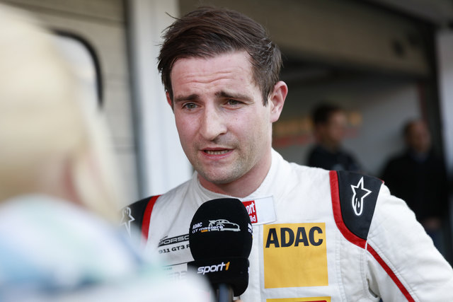 Siegerinterviews sind die schönsten: Der Salzburger Martin Ragginger nach seinem Sieg in Hockenheim. | Foto: ADAC GT Masters