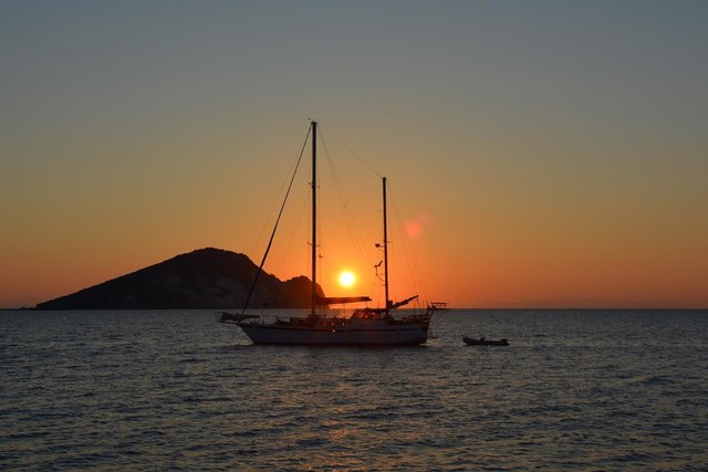 Romatischer Sonnenaufgang bei Keri im Süden von Zakynthos. | Foto: Christian Haidinger