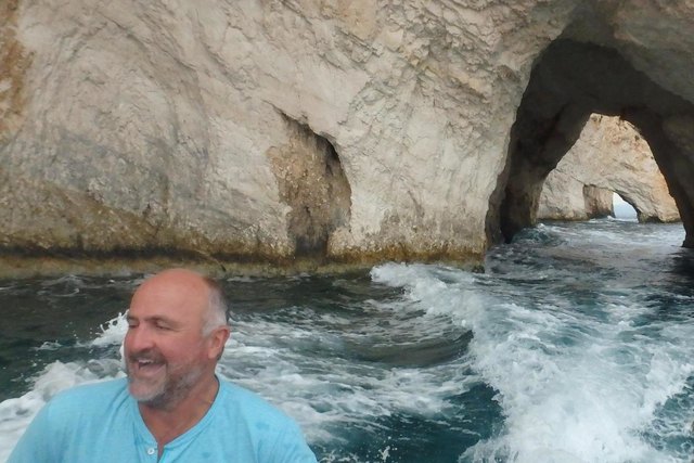 Höhlenflitzer Felix ist höllisch rasant mit seinem gut motorisierten Beiboot unterwegs! | Foto: Christian Haidinger