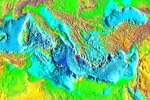 Ein Mittelmeer-Relief mit rotem Kreis, dem Calypsotief ! | Foto: Internet