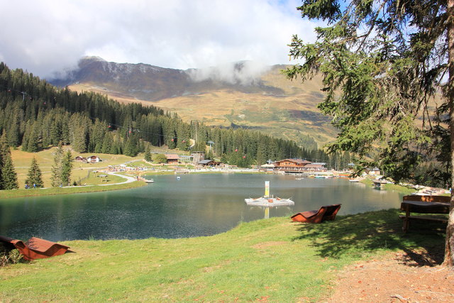 Die Hög Alm, idyllisch gelegen und ein Freizeitparadies für Familien.