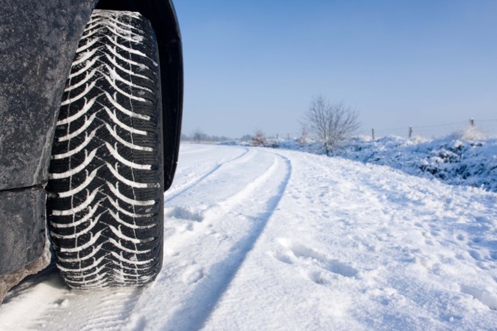 Mit Dem Auto Sicher Durch Den Winter Winterreifenpflicht Ab 01