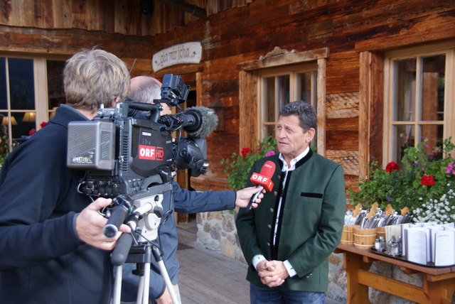 Franz Posch kommt mit der "Liabsten Weis" am 15. Oktober zum Leithe Wirt nach Serfaus.