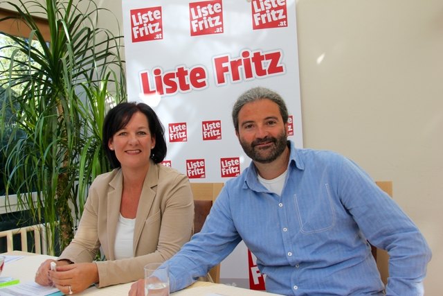 Klubobfrau Andrea Haselwanter-Schneider und Bezirkssprecher Markus Sint.