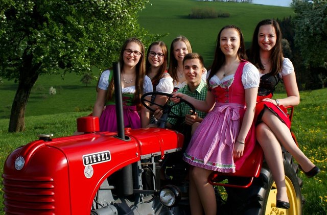 Katharina Boxhofer, Doris und Viktoria Sandhofer, Sebastian Boxhofer, Simone Lesiak und Verena Fügerl. | Foto: privat