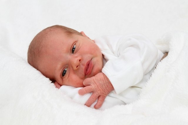 Oskar Josef Datum: 7.5.2016 Eltern: Shany Tropper und Paul Fraissler Geburtsort: Privatklinik Ragnitz Größe: 50 cm Gewicht: 2764 g