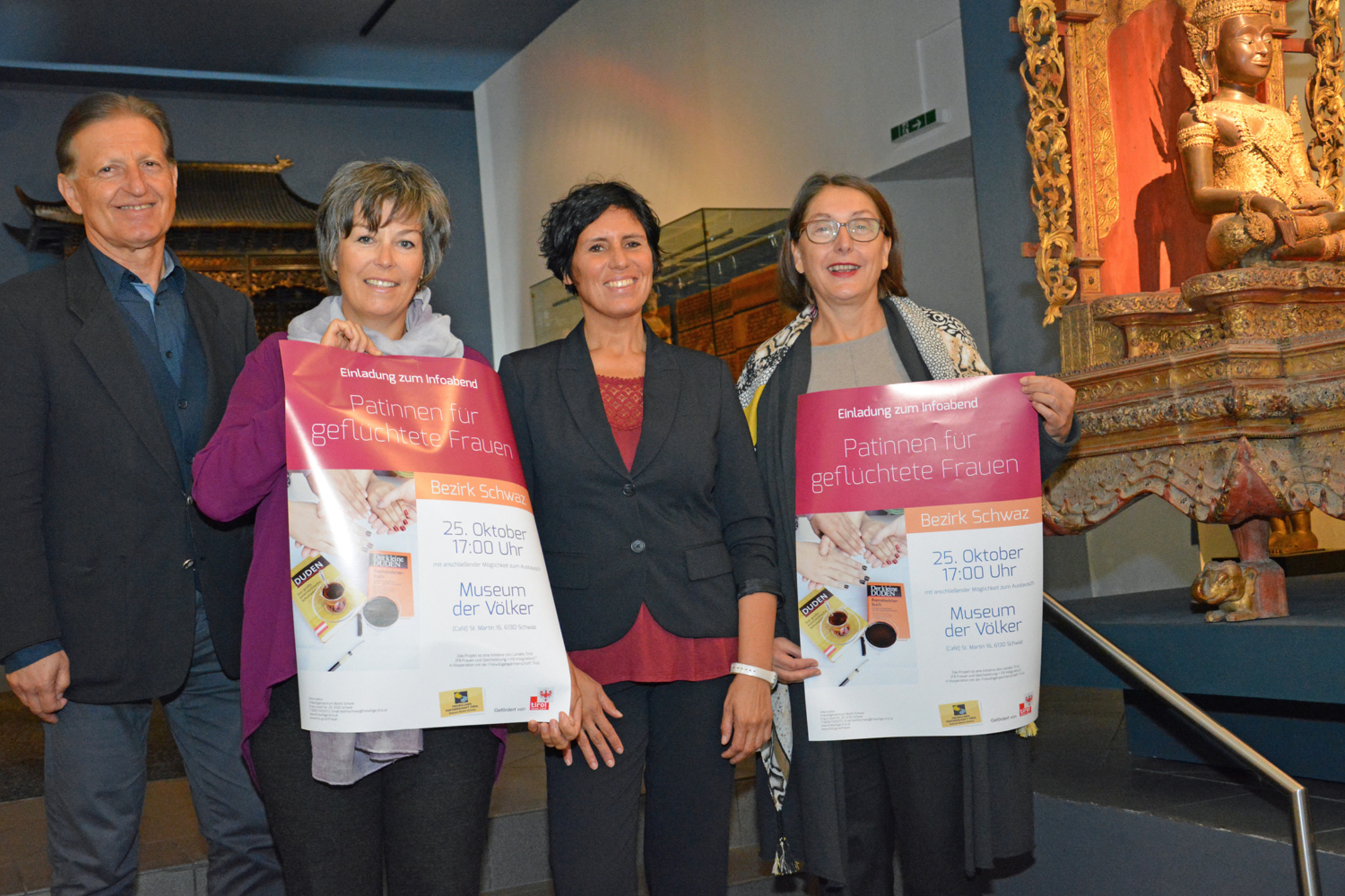 Aktuelle Nachrichten und ausfhrliche Berichte rund ums Thema Schwaz in Tirol. Foto: V.l.n.r.: Lehrling Frau Lechner, Herr Harald Hintner, Lehrling Herr bieten auch weiterhin wieder regelmig ihre gern besuchten Treffen. eden 2. Schwaz in Tirol - Thema auf zarell.com