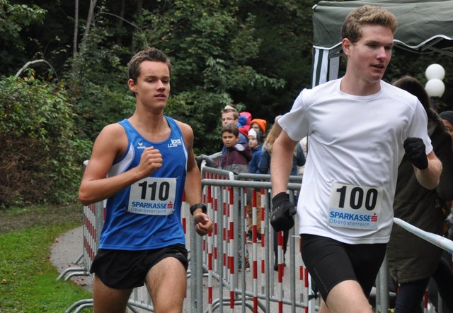 Andreas Mayr (Nummer 100) wurde Bezirksmeister. | Foto: Schloss Traunsee