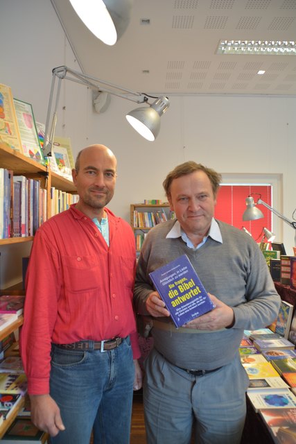 Verleger Oliver Fischer und Autor Rupert Johann Wolkerstorfer.