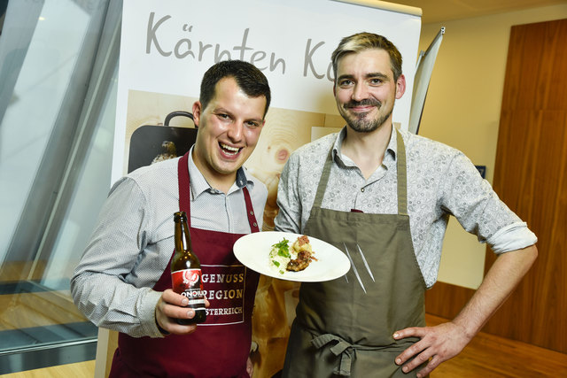 Matthias Spieß und Manuel Ressi setzen sich mit ihren Gerichten die "Krone der Gastlichkeit" auf | Foto: KK