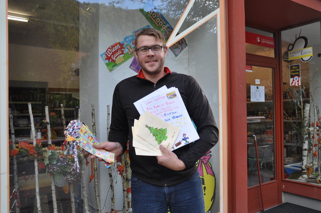 Robert Klammer stellt sein Kaufhaus in Steindorf als Sammelstelle für die "Kärntner Kinderweihnacht" zur Verfügung | Foto: Friessnegg