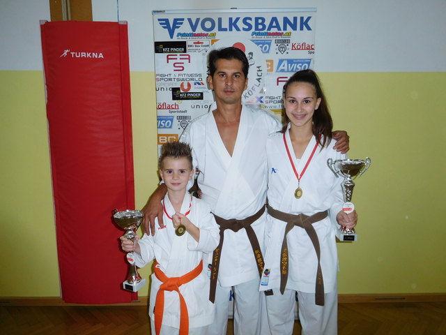 Lukas und Jana Lind holten Gold bei den Vienna-Karate-Open. | Foto: KK