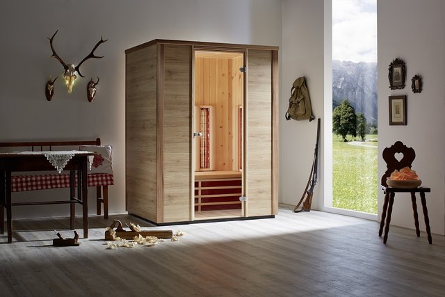 Foto: Sauna + Spielplatzbau