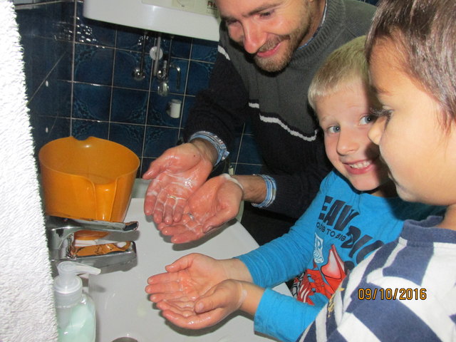 Beim Händewaschen