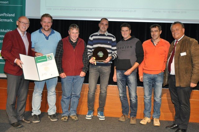 Bgm. Manfred Schöninger, Philipp Gutmann, Martin Wimmer, AL Thomas Pichler, Peter Kapfenberg, Manfred Paulitsch (alle Gemeinde Kainbach bei Graz) sowie Wilhelm Himmel vom Land Steiermark, Abt.14. | Foto: KK