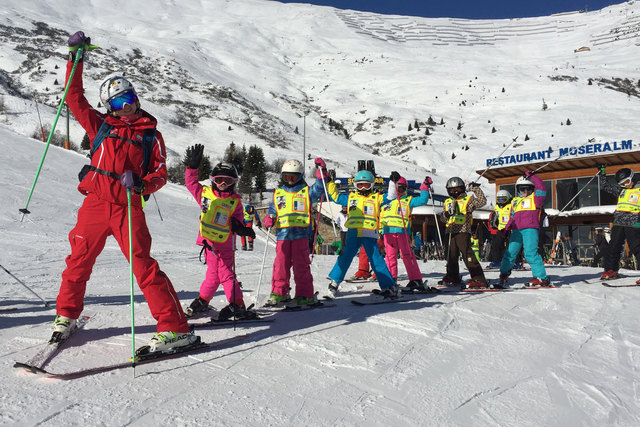 Wintersport an Schulen: Der Wintertourismus im Bezirk Landeck braucht einheimische Skifahrer auf der Piste.