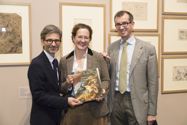 Salzburg Museum-Direktor Martin Hochleitner, Regina Kaltenbrunner und Xavier Salmon in der Ausstellung "Geste Baroque" | Foto: Salzburg Musuem