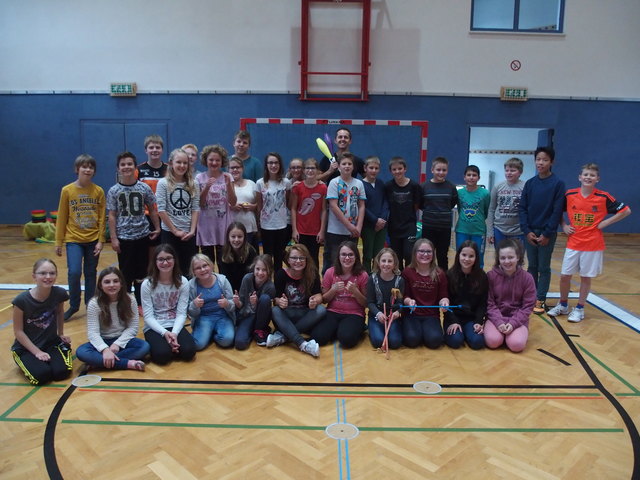 Die Schüler der 2. Klassen mit Christoph Pribil | Foto: privat