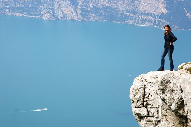 Lääääächeln, aber keinen Schritt weiter! ;)