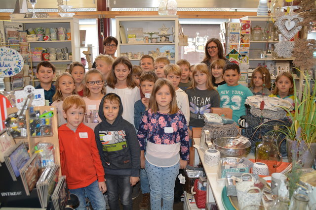 Die dritte Klasse der Volksschule Frauenkirchen besuchte das Lesekistl in Gols.