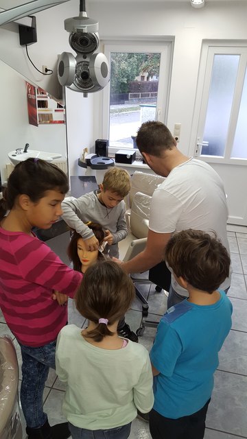 Die VS St. Andrä im Friseursalon Schrammel | Foto: WK